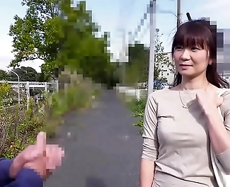 JAV Porn Star Reiko Narimiya s Luscious Figures in Skimpy Underwear - Your Wallet Will Thank You!