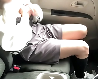 JAV Slut Enjoys Public Masturbation in the Forest While Big-Cock Raw Analysis the Video: Women raw to be comfortable to park the car in the forest and masturbate in the car to want to open alone sex