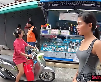 JAV Amateur: Adorable Petite Asian Teen Gets Lunchtime Delight with Her Boyfriend