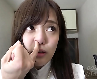 Shizuna s Snake Tongue: A JAV Treat for Your Nostrils (Feces Sniffing Included)