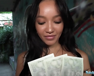 Tease Your Senses with the Alluring beauty of Public Agent Asia Vargas