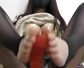 Japanese Babe Gives You Mind-Blowing Foot Job: Her Enchanting Feet Drive You Wild!